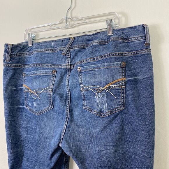 Torrid Medium Wash Distressed Ripped Patched Gold Sequin Skinny Jeans Size 20 - Picture 5 of 7